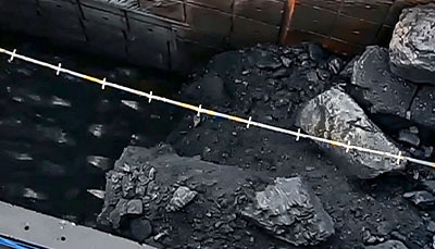 W jaki sposób mineralizator zapobiega zatykaniu się mokrych i lepkich materia...